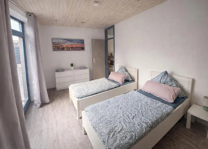 Charmante In Dorflage * Ebersdorf (Saale-Orla-Kreis)